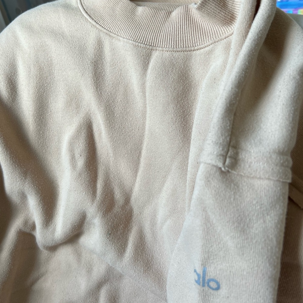 Still Available - Alo Yoga - Freestyle Oversized Sweater